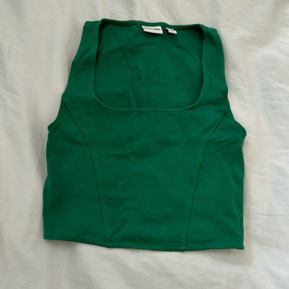 Aritzia Top